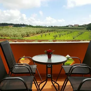  Apartment The Orange One Kroatien